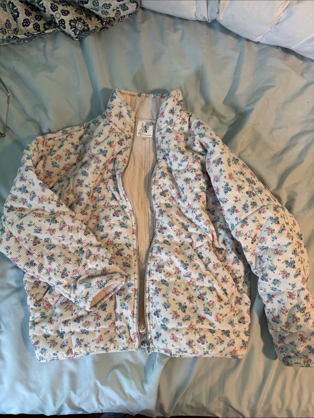 Altar’d State - Floral Quilted Puffer Jacket - Cream with Pink & Blue Flowers